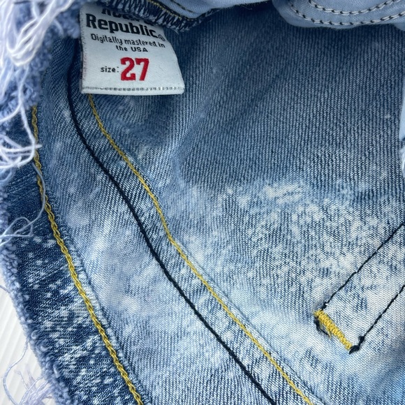 Rock & Republic size 27. Upcycled denim shorts - Picture 2 of 9